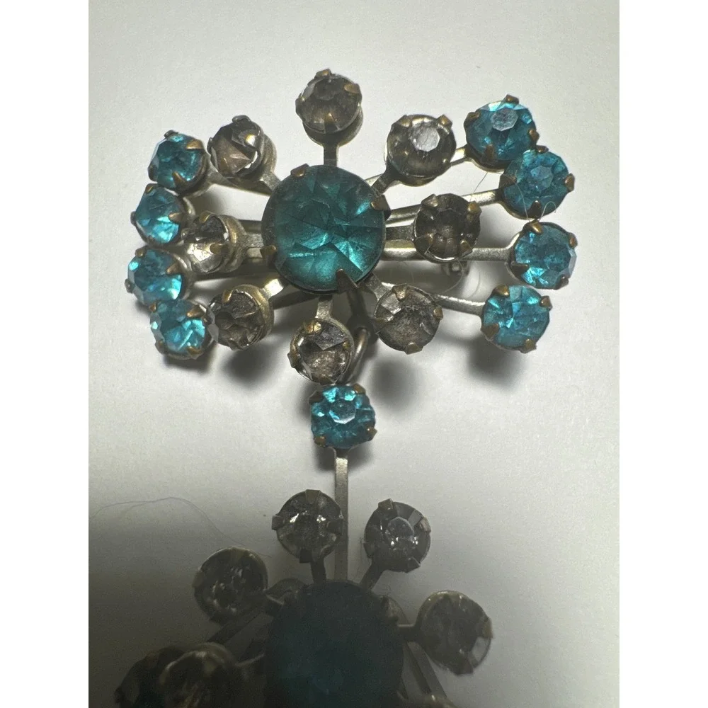 Vintage Teal Grey Rhinestone Articulated Drop Brooch Silver Tone Sunburst 2 Inch